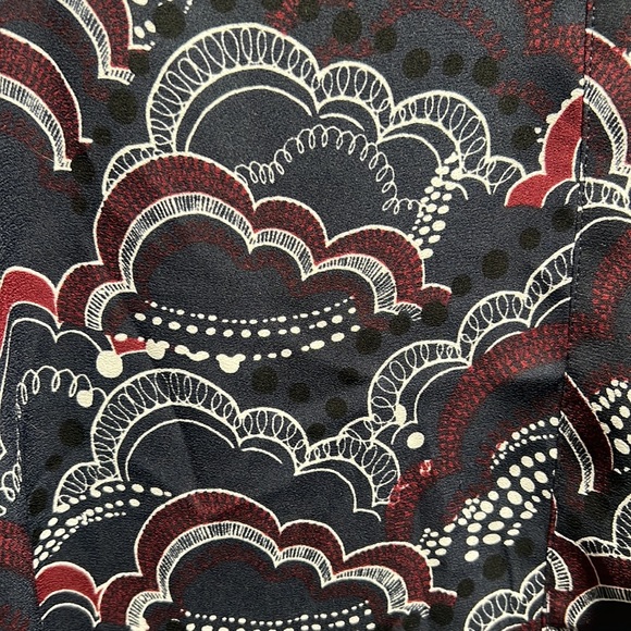 Express Clouds 1/2 Zipper 3/4 Sleeve Top - Picture 3 of 7